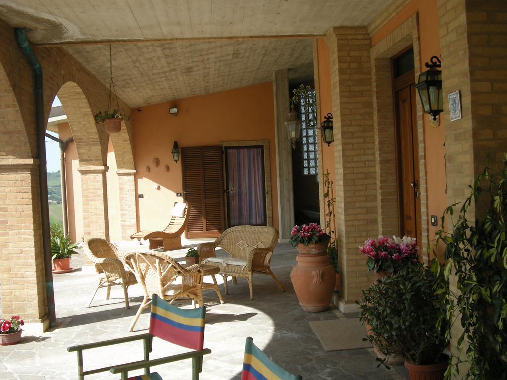 Bed And Breakfast San Martino Castignano Exterior foto