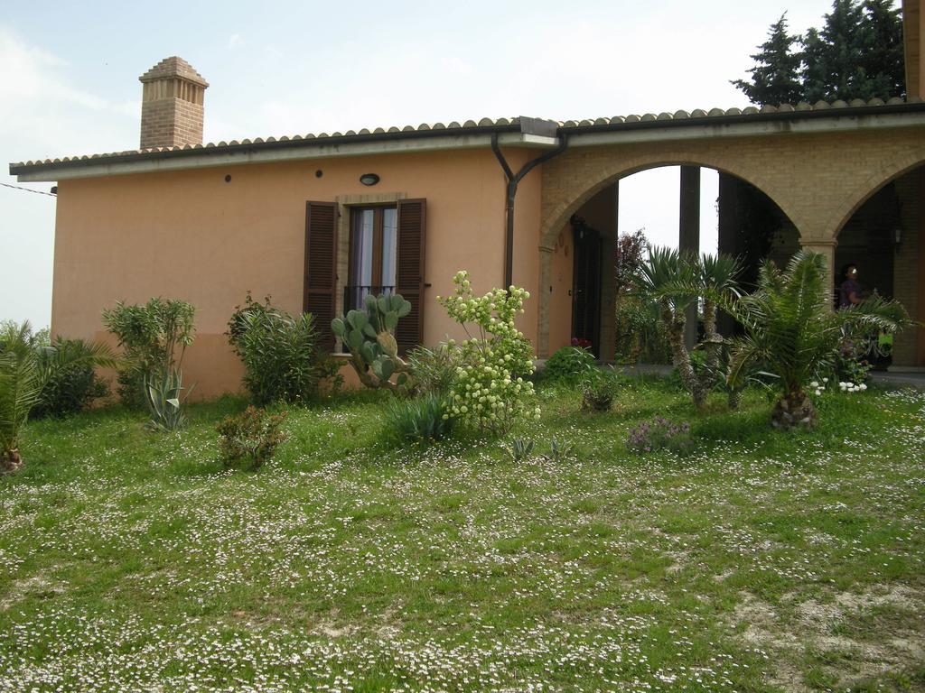 Bed And Breakfast San Martino Castignano Exterior foto